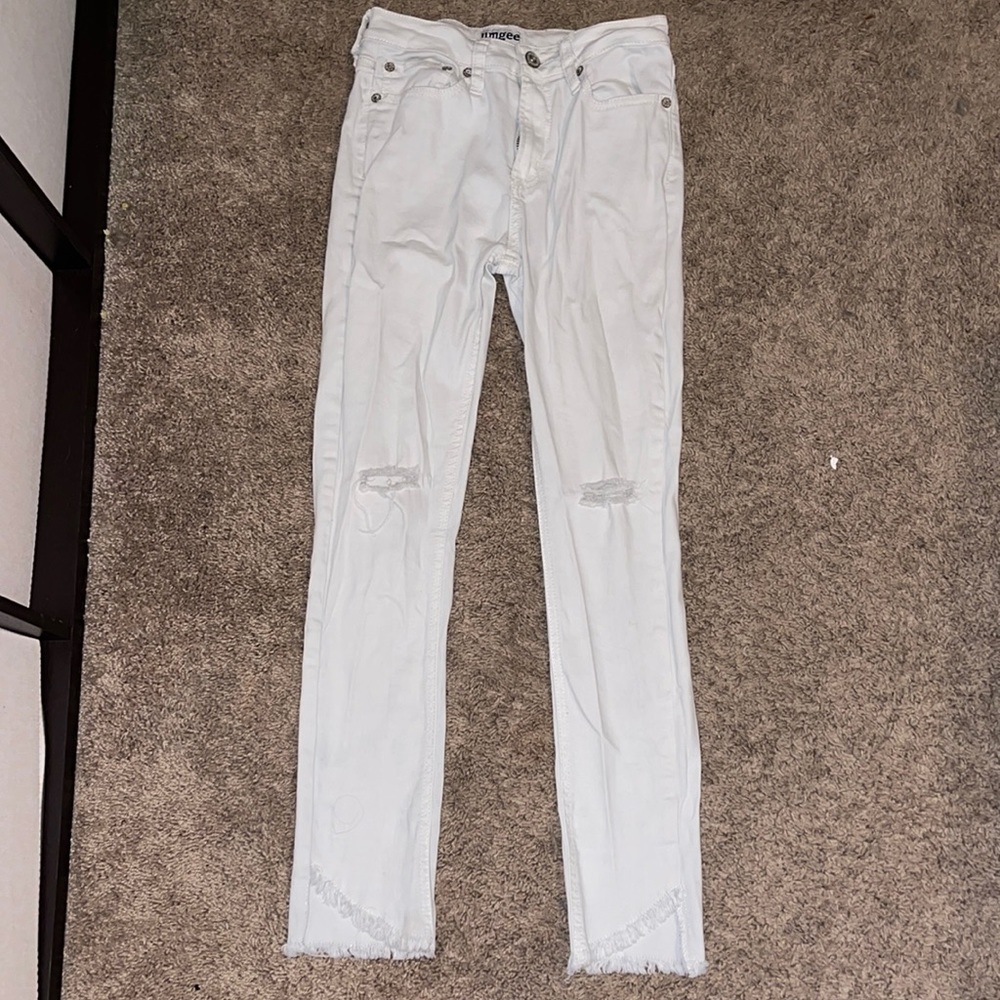 White ripped umgee jeans